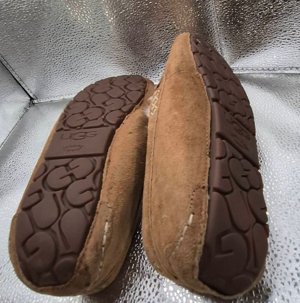 UGG - Picture 7 of 8